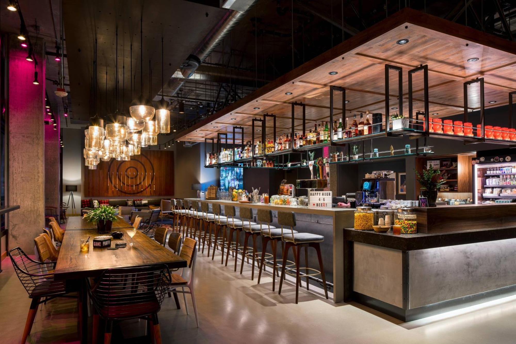 Moxy Seattle Downtown Hotel Exterior photo
