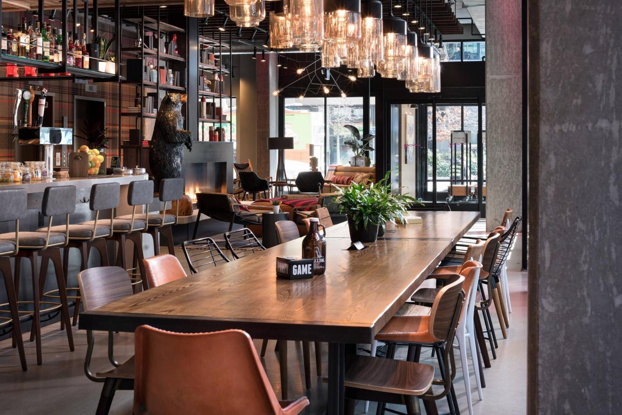 Moxy Seattle Downtown Hotel Exterior photo